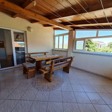 Apartmani Amans Pola Esterno foto