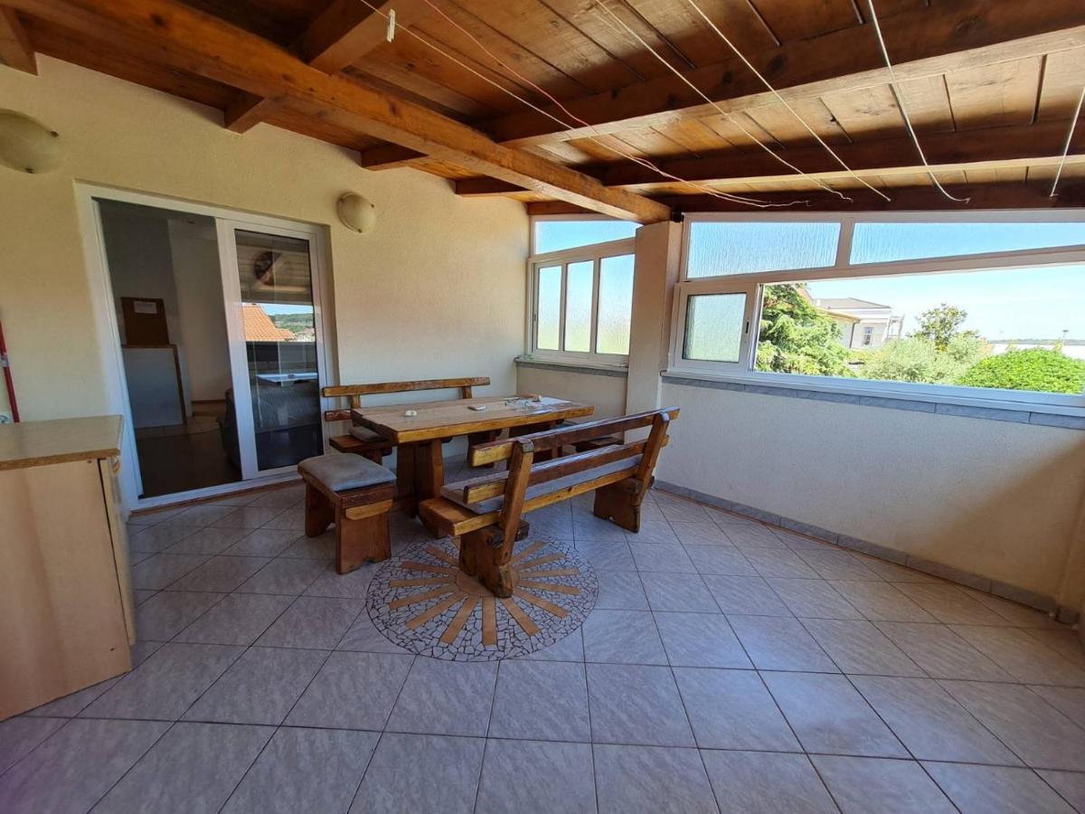 Apartmani Amans Pola Esterno foto