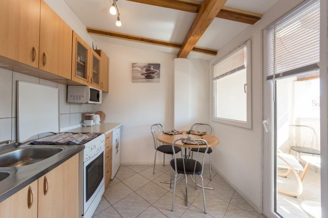 Apartmani Amans Pola Esterno foto
