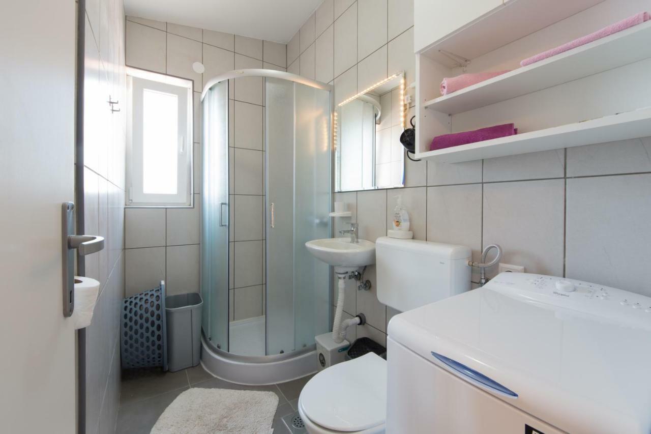 Apartmani Amans Pola Esterno foto