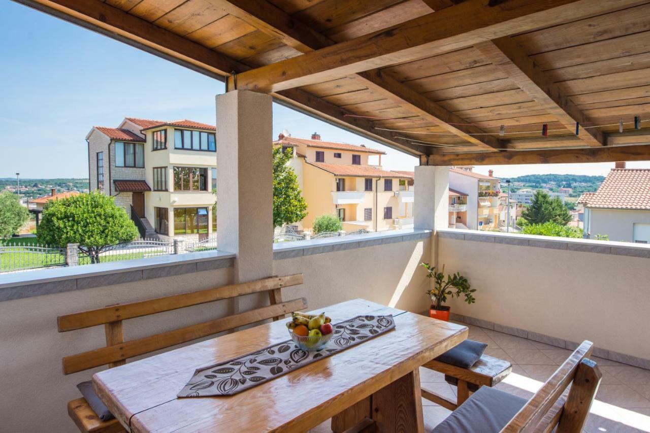 Apartmani Amans Pola Esterno foto